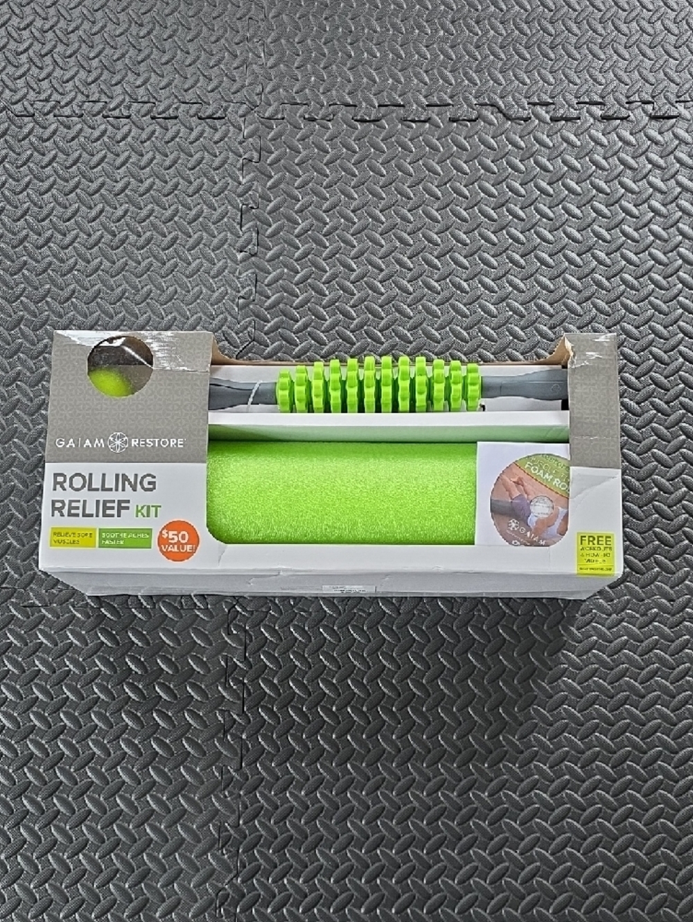 GAIAM Restore Rolling Relief Kit - Bright Green